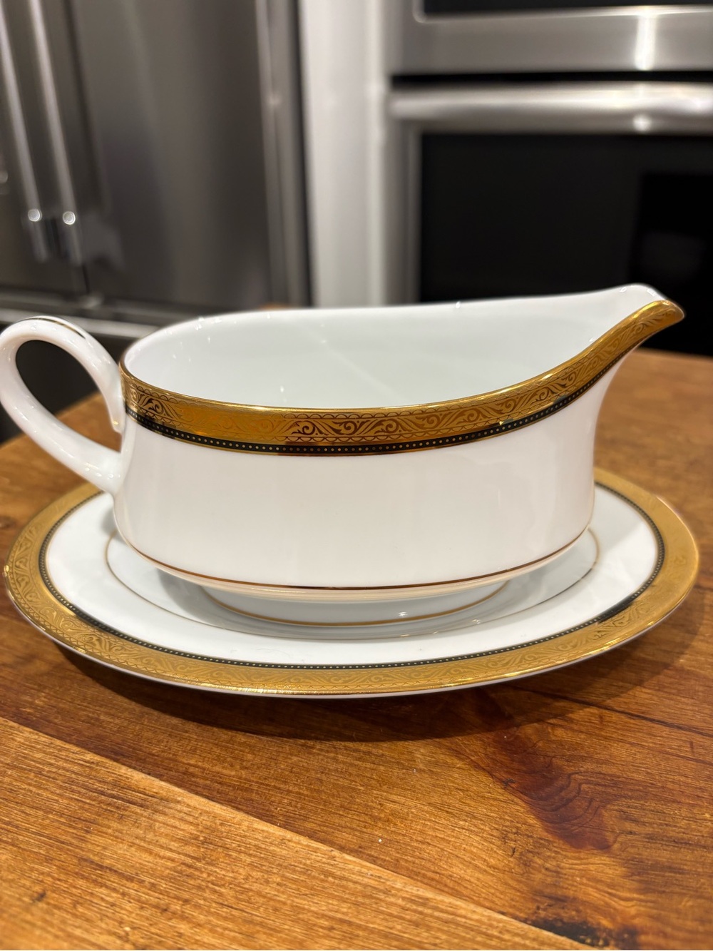 Noritake Kingswood Gold Gravy Boat with Underplate